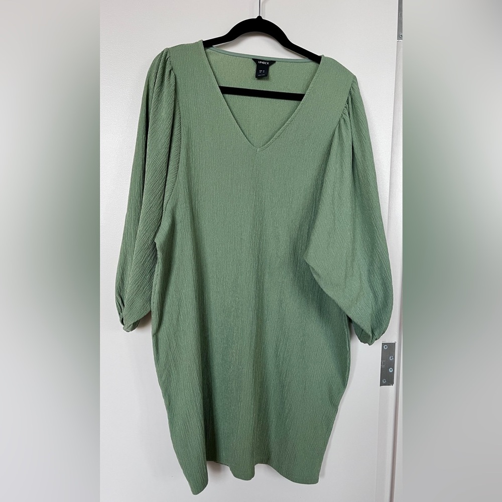Elegant Green Mini Dress